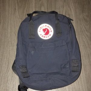 Fjallraven Kånken mini backpack